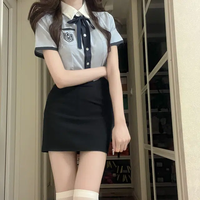 花山家的猫 拼接短款短袖衬衫纯色包臀裙制服套装 女款