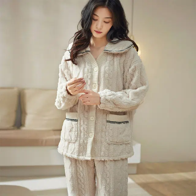 小情歌 珊瑚绒睡衣 冬季 温柔加厚加绒保暖御寒家居服 女款 白色