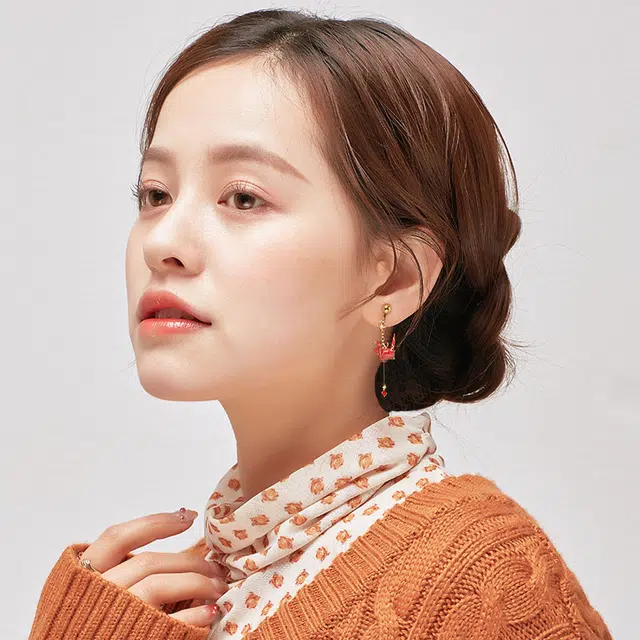 希遇 高级感小众优雅无耳洞复古古风千纸鹤 耳夹 女款
