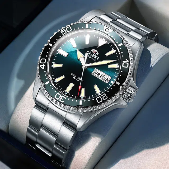 ORIENT 200 RA-AA0004E19B