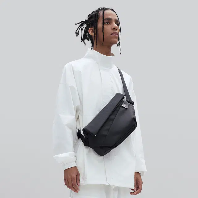 PIERRE CARDIN Magic Pocket