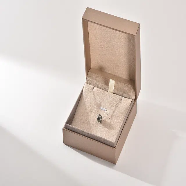 GN PEARL 18K8-8.5mm