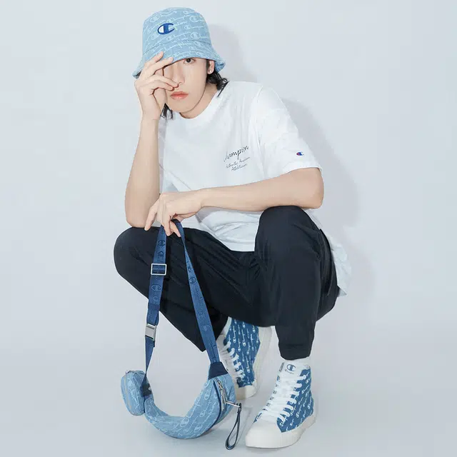 Champion Campus Campus Mono High logo