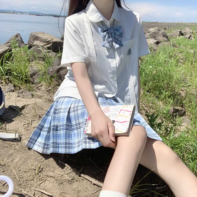 东鲸岁时记 刺绣领带翻领单排扣短袖衬衫 女款