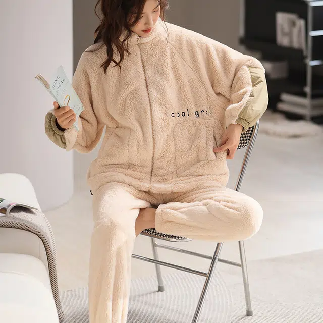 可人儿 珊瑚绒睡衣家居服套装 秋冬季 保暖加绒加厚 运动拉链款 女款 米白色