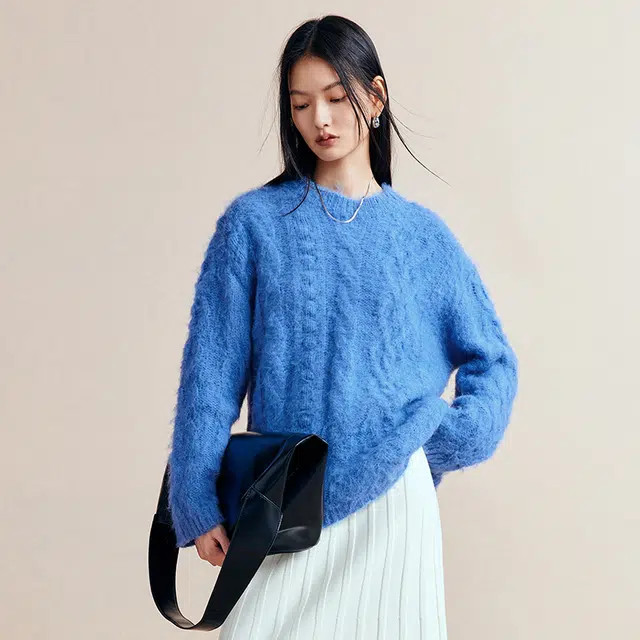 太平鸟 加厚圆领绞花长袖毛衣 女款 蓝色