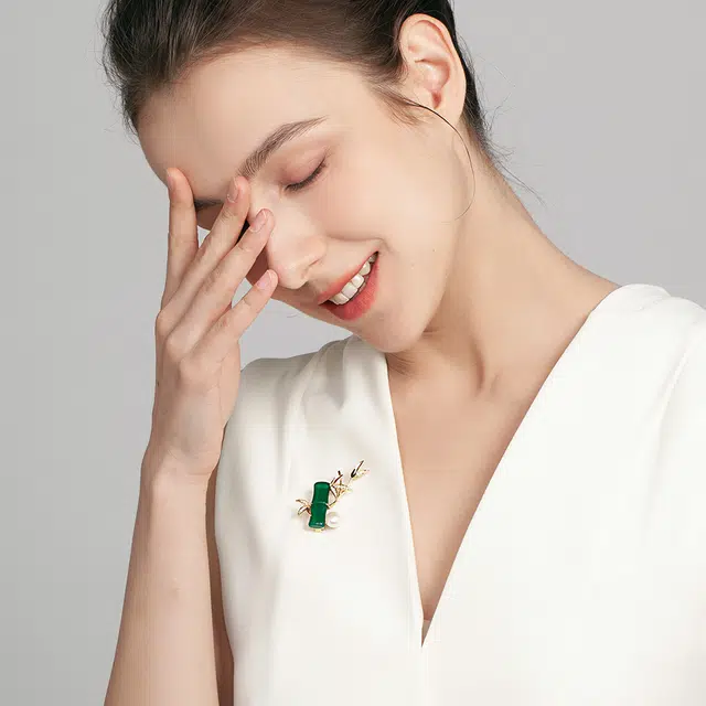 CLORIS YING