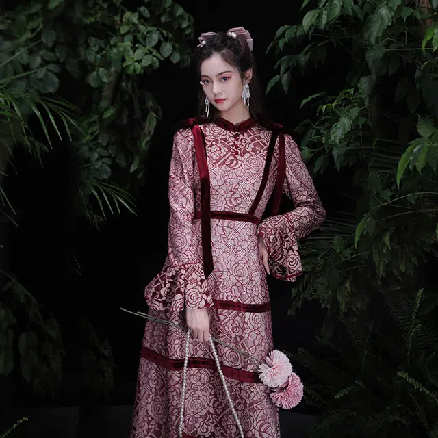 槿爷东方 绯色纹玫瑰丝绒拼接新中式蝴蝶结系带长袖仙女连衣裙 女款 红色