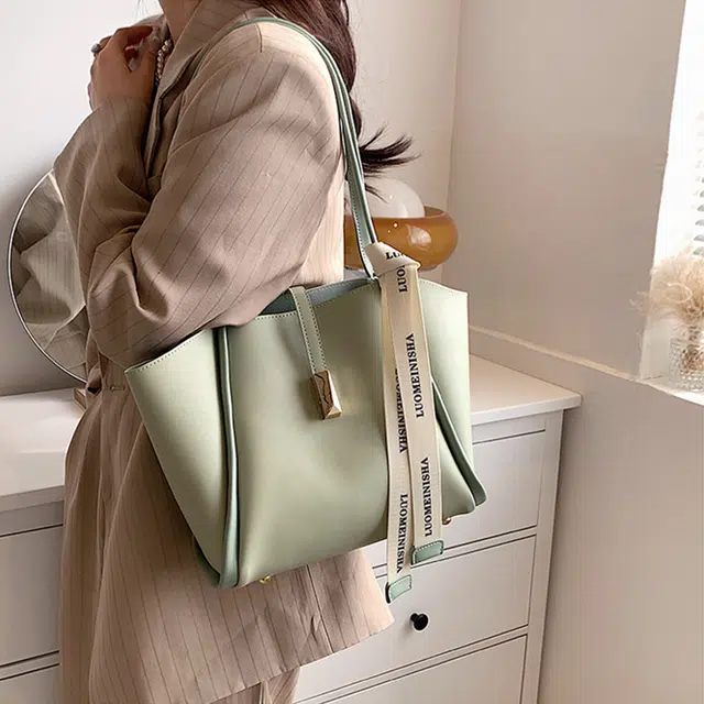 JANE KLAIN PU Tote