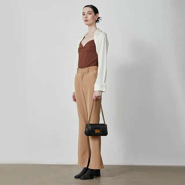 西木汀 南巷清风时尚百搭小众 牛皮 单肩包链条包斜挎包 小号 女款 咖啡色/夜幕黑/米白色