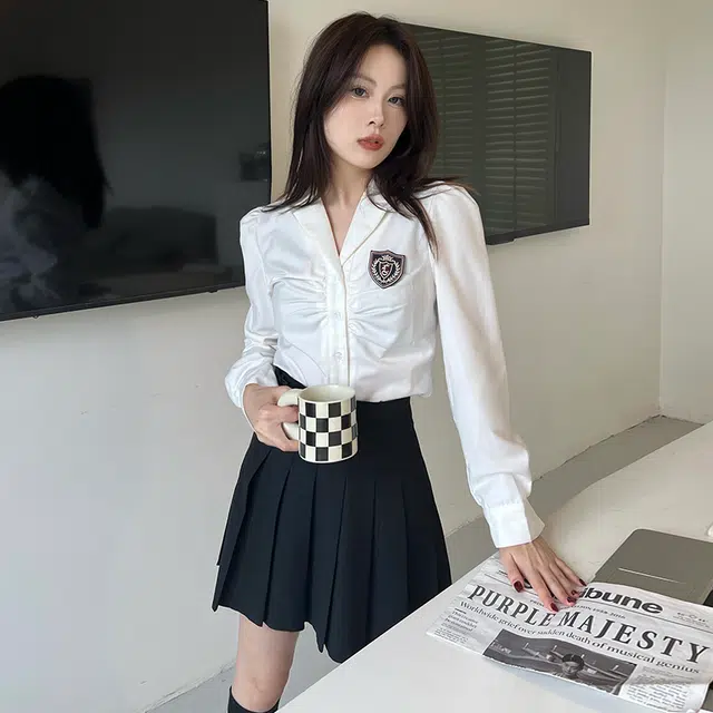 V