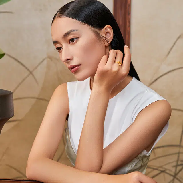 周六福 黄金古法莲蓬好事连连活口对戒 足金 按克计价 戒指 女款
