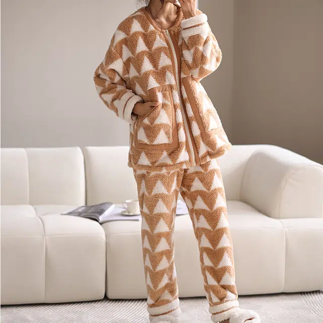 可人儿 珊瑚绒睡衣 家居服套装 秋冬季 保暖加绒加厚 甜美开衫 女款 棕色 礼物