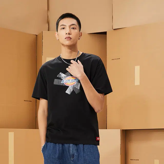 Dickies T