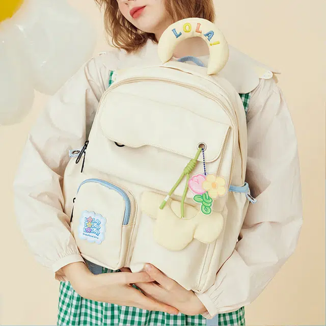 LOLA DESIGN l