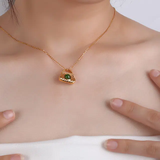 IS YOU 18K