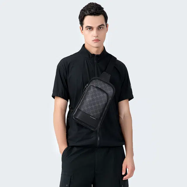 GOLF PVC