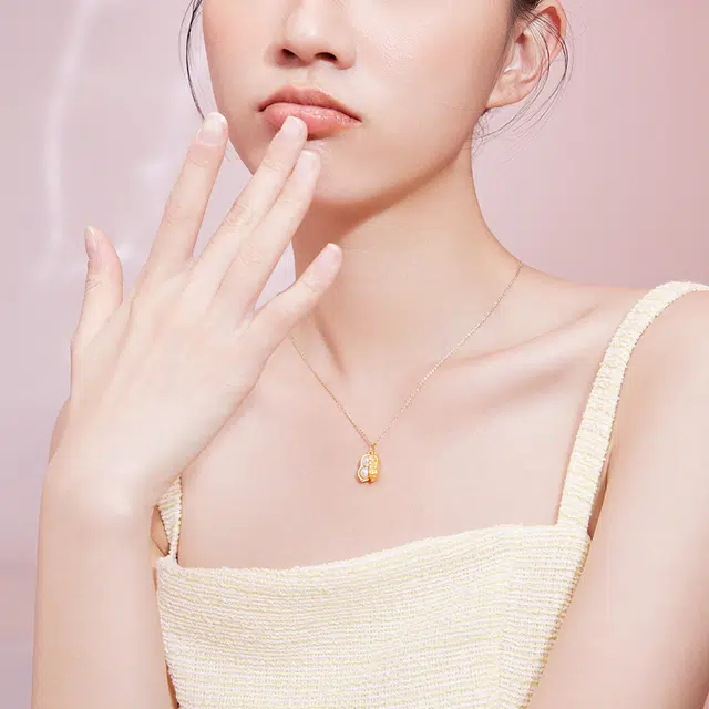 周六福珠宝 黄金珍珠吊坠足金 好事花生 挂件坠子颈饰单吊坠不含链 女款   礼物