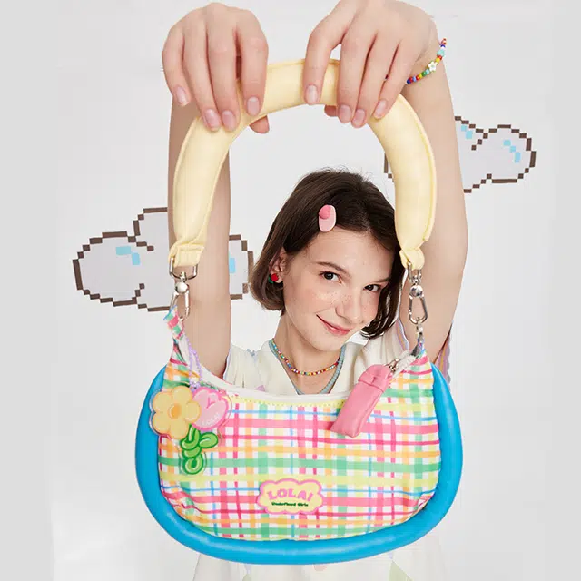 LOLA DESIGN