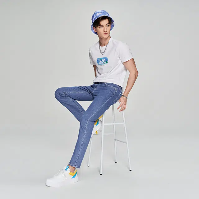 Lee