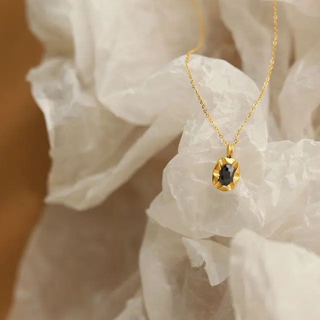 DAISY BEAUTY 18K
