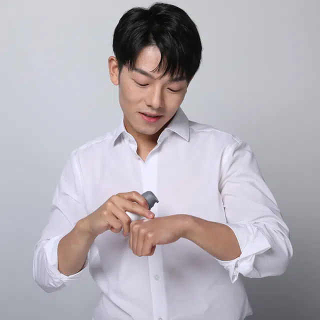 珂岸 男士三合一活力焕肤精华乳保湿控油乳液