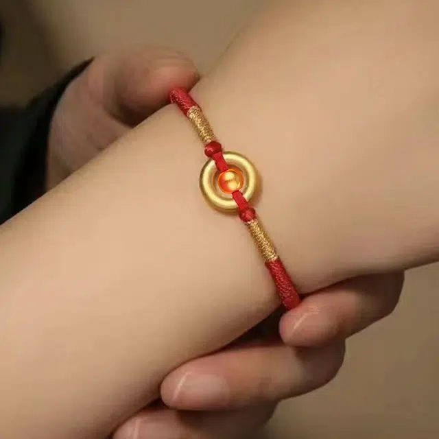 999