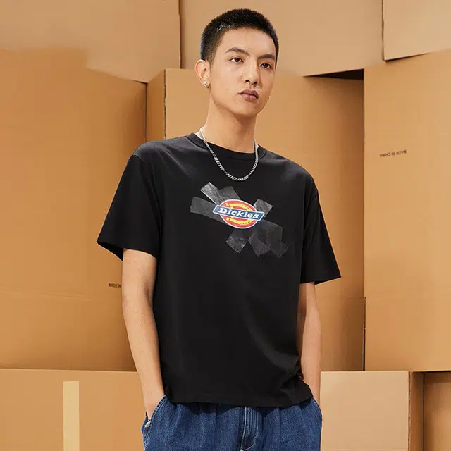 Dickies T
