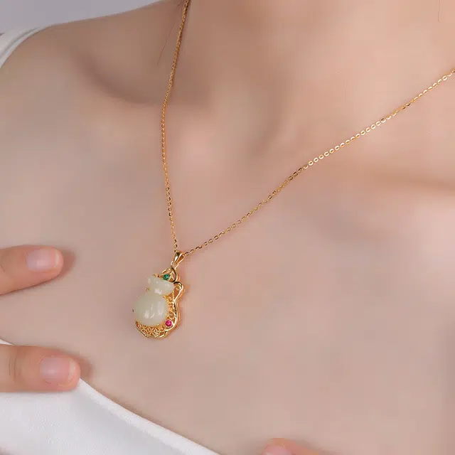 IS YOU 18K