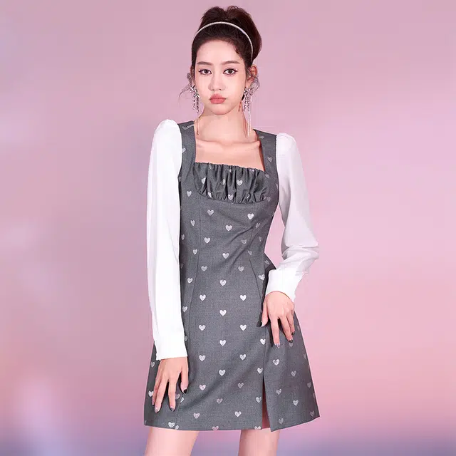 TAMMY TANGS aA