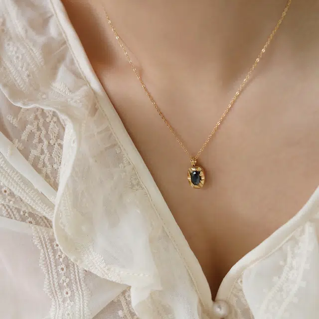 DAISY BEAUTY 18K