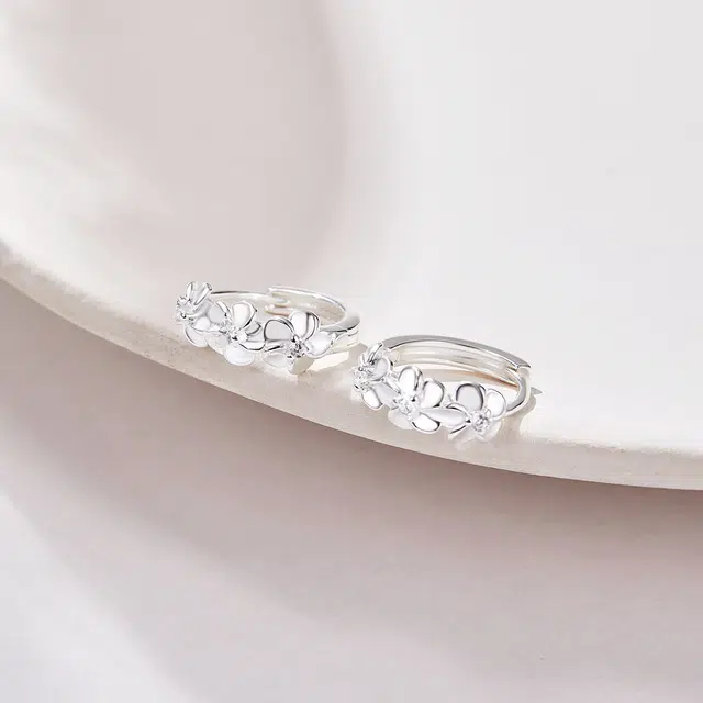 DAISY BEAUTY 925