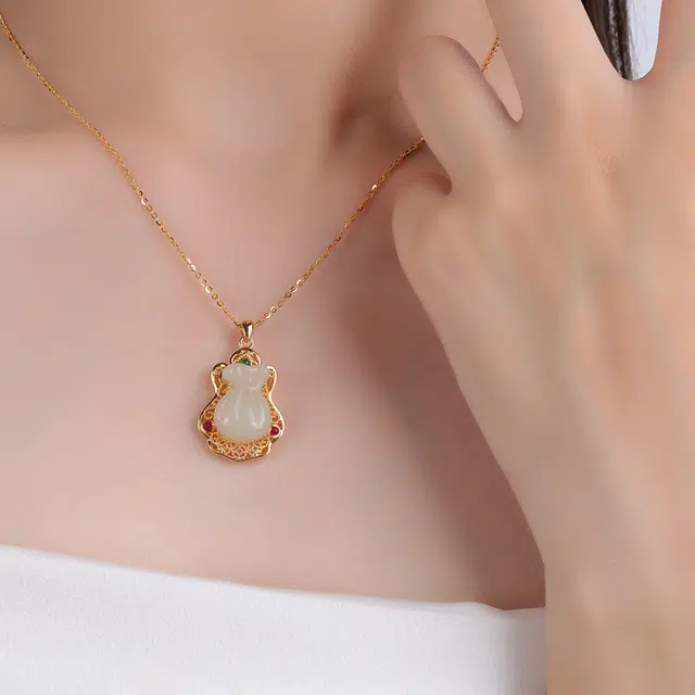 IS YOU 18K