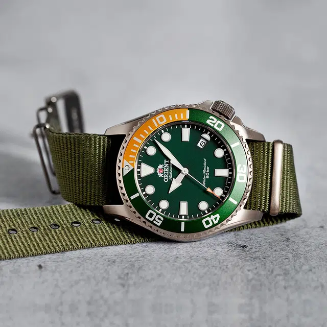ORIENT 70 200 43.4mm RA-AC0K04E10