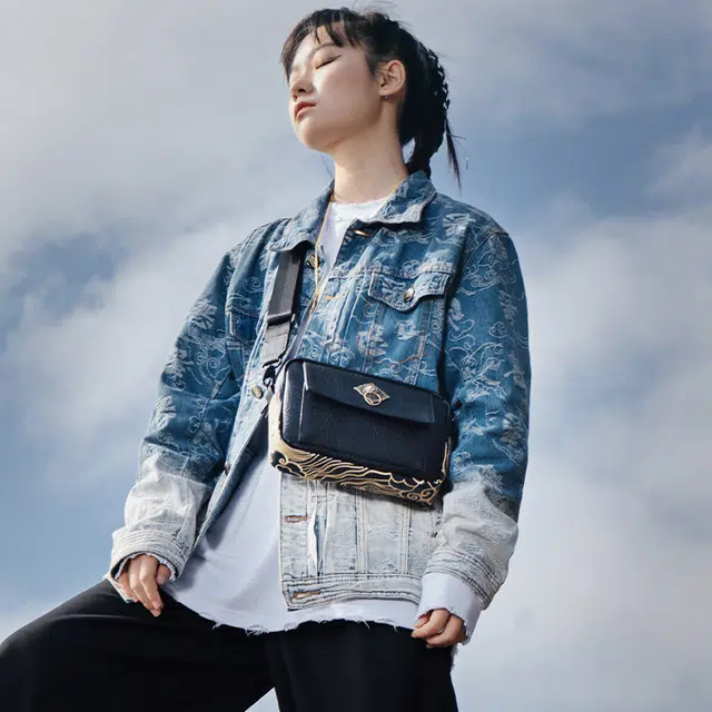 初弎 中国风元素狮子头小方包 街头潮流单肩斜挎包 刺绣百搭通勤小包斜挎包单肩包 男女同款 黑色