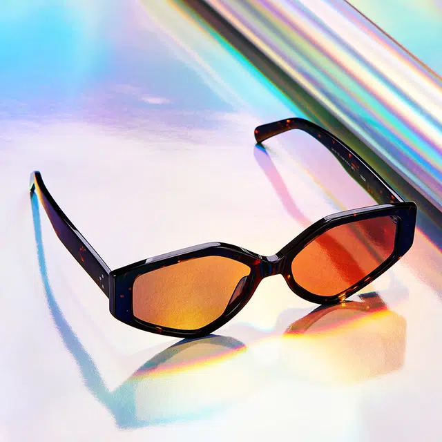 EQUIPMENT ELEGANTTR