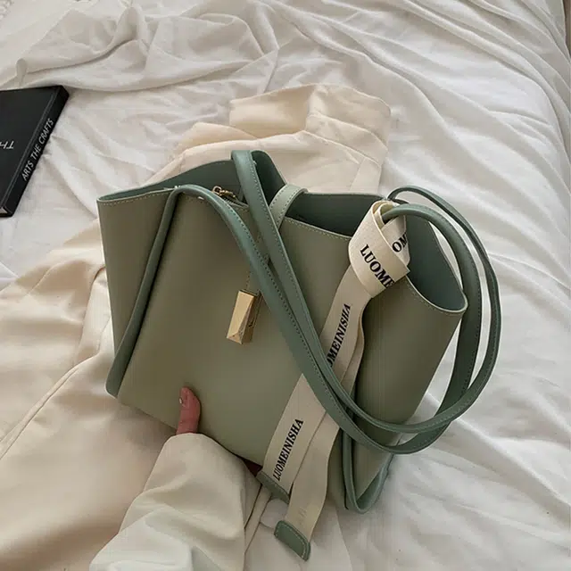 JANE KLAIN PU Tote