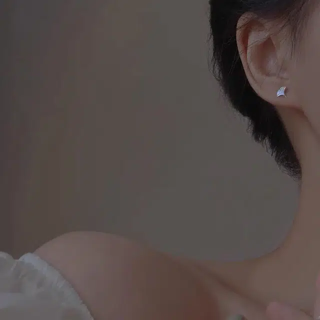 S925