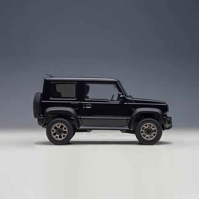 AUTOart SUZUKI JIMNY SIERRA JB74