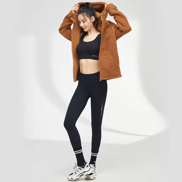MOLY VIVI