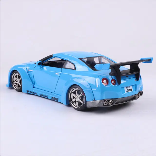 Maisto 124 Nissan Tokyo Mods GTR