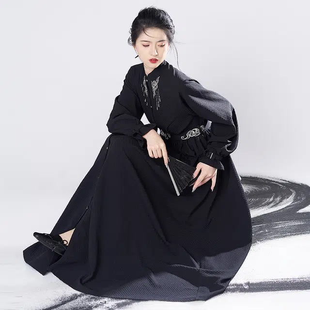 织造司 汉元素刺绣对襟连衣裙明制汉服 女款 黑色