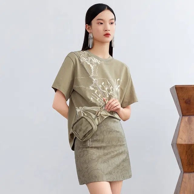 THE SEA LIFE T