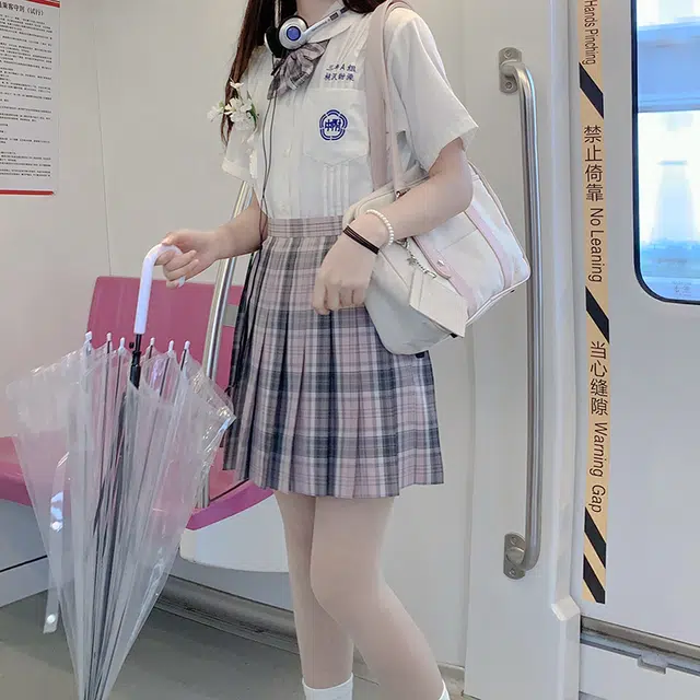 东鲸岁时记 日系格纹百褶半身裙 女款