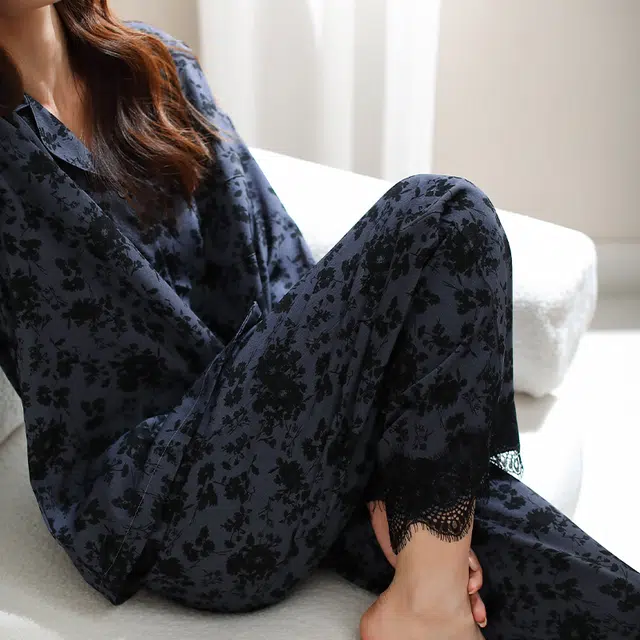 美腾 纯棉春秋款蕾丝袖口长袖碎花睡衣长裤宽松家居服套装 女款 蓝紫色 礼盒款