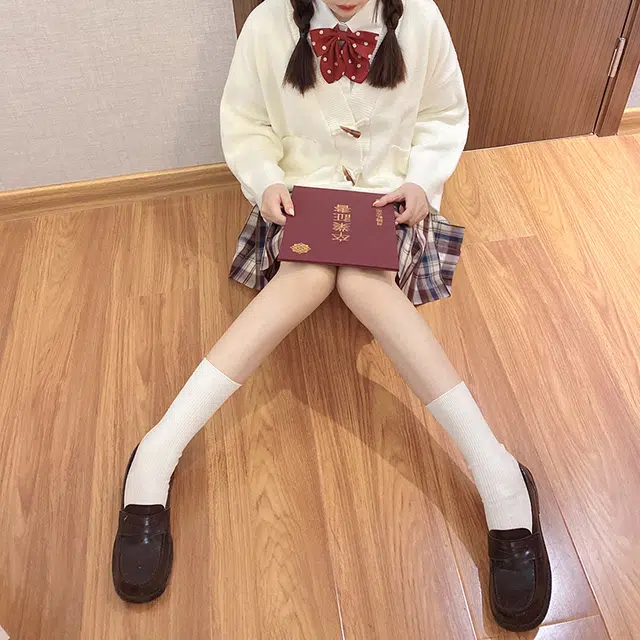 东鲸岁时记 高腰格子百褶半身裙 女款