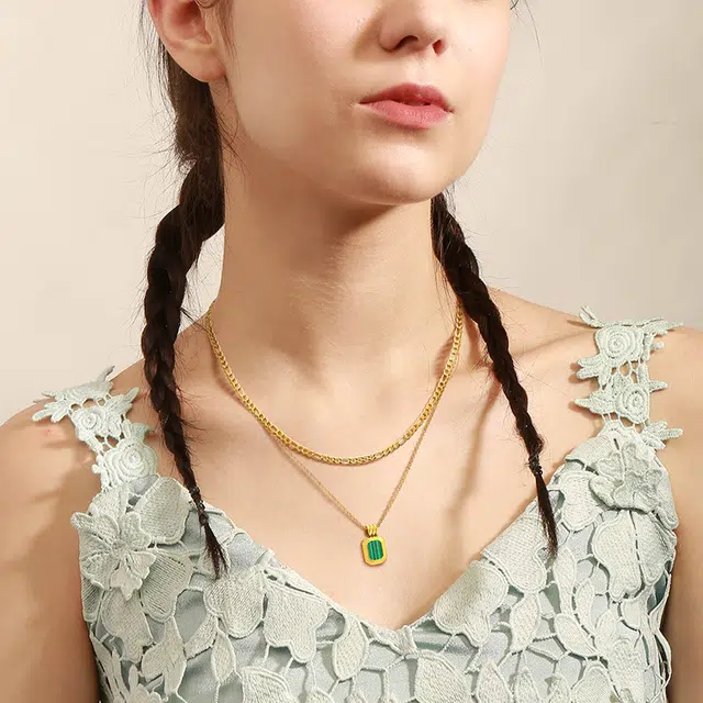 恋朵 时尚百搭项链女 小众设计方牌吊坠锁骨链双层叠戴项链 女款 金色 #叠戴法则#