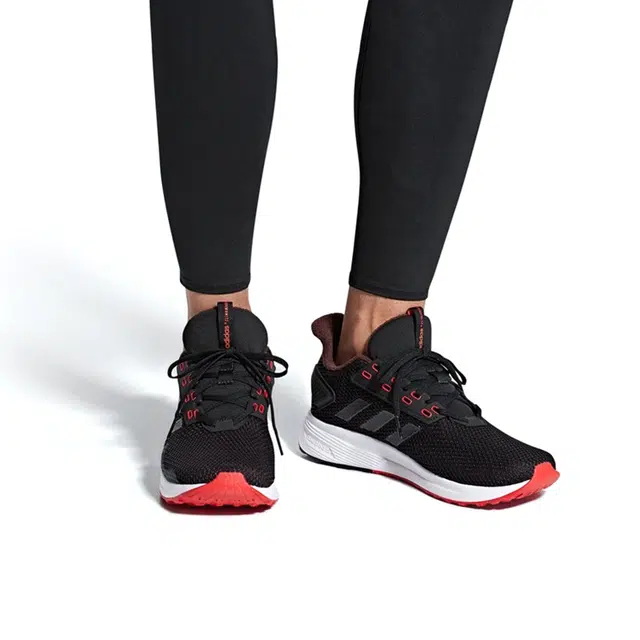 adidas neo Questar Trail