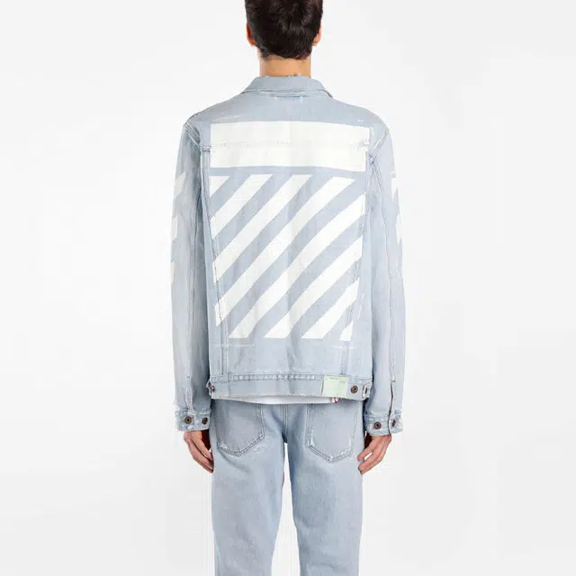 OFF-WHITE