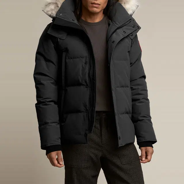 Canada Goose Wyndham Fit